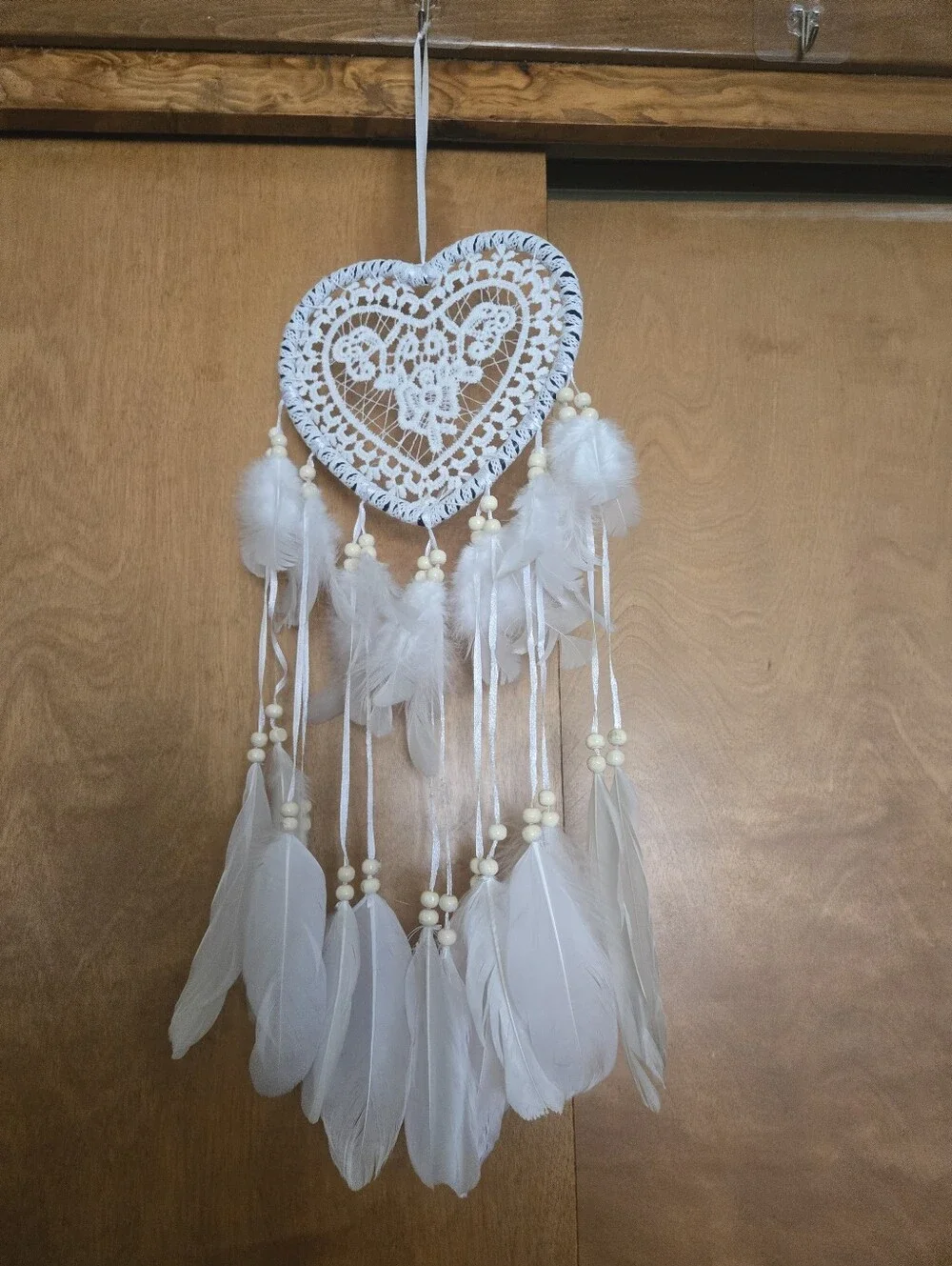 Handmade White Heart Dreamcatcher – Lace Boho Wall Hanging Decor. Decor12